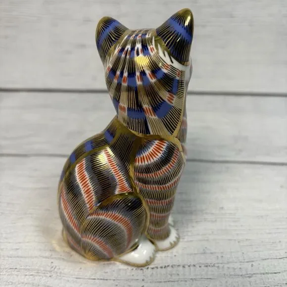 Royal Crown Derby Imari Decorated Cat Figurine English Bone China 5” Tall - Picture 3 of 6